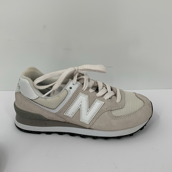 New Balance 574 Core sneakers shoe gray white mesh suede lace-up tie women 5 - Picture 1 of 7